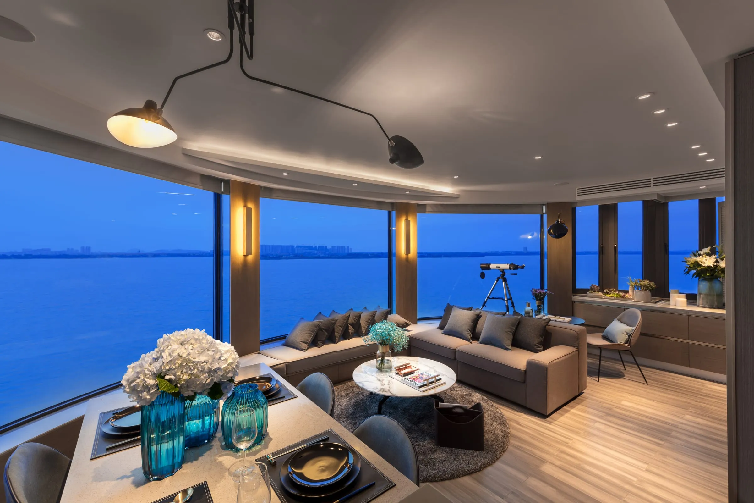 THE LAKE HOUSE