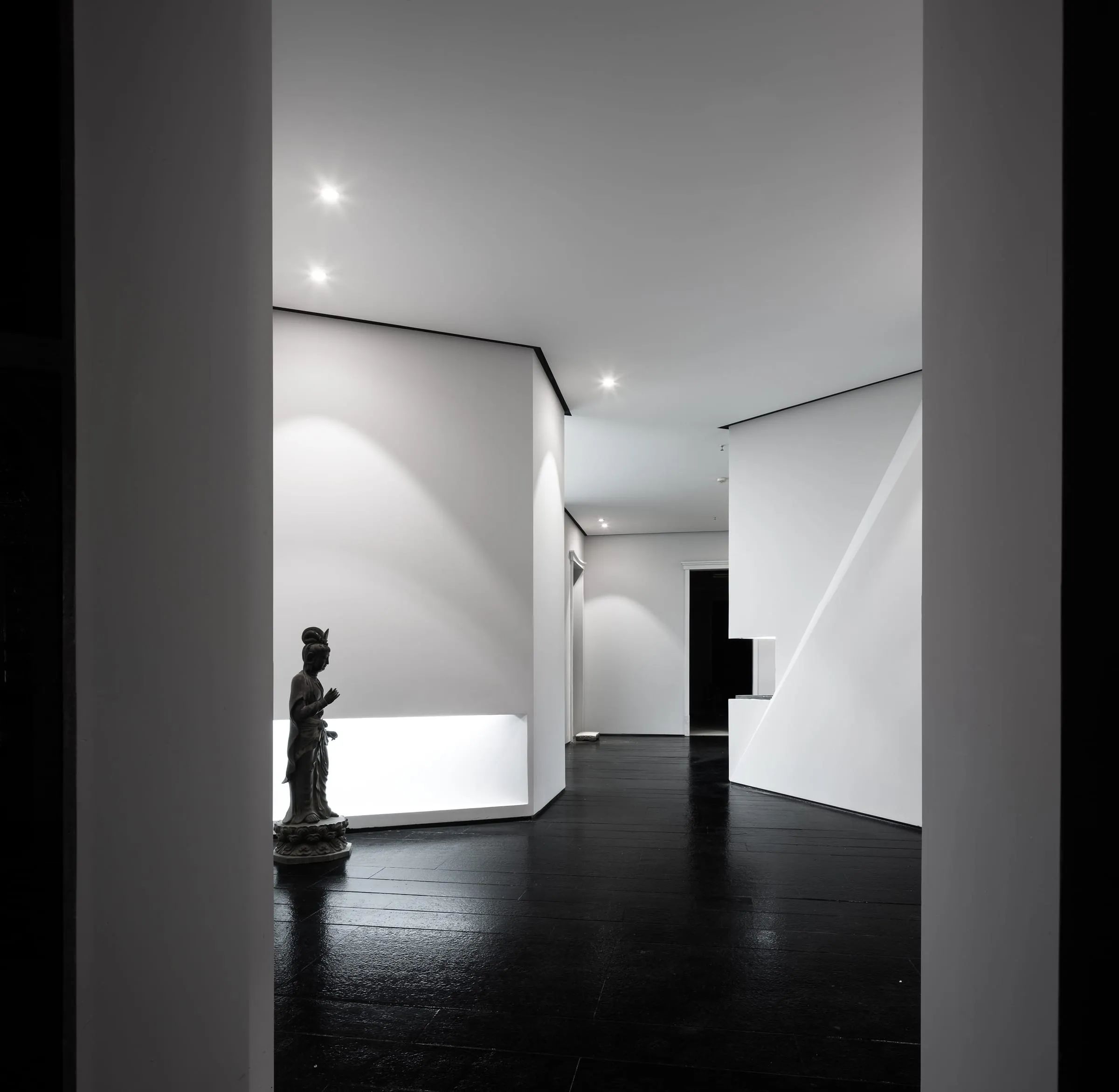 GOLD FOIL ART MUSEUM