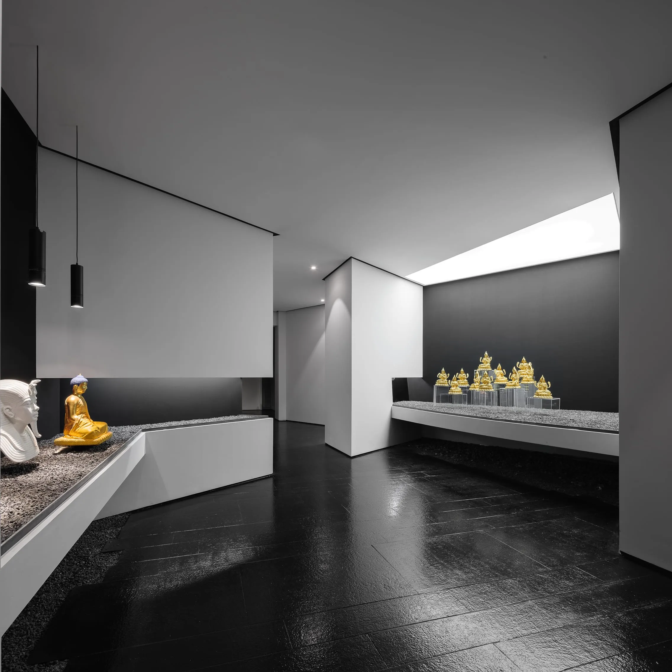 GOLD FOIL ART MUSEUM